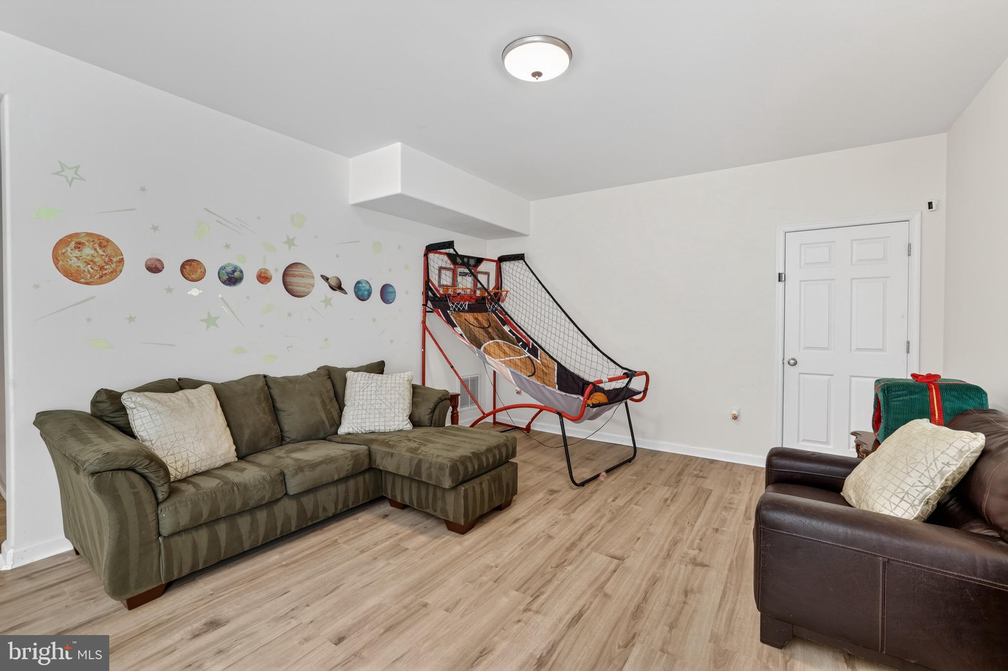 2225 CAMP GEARY LANE