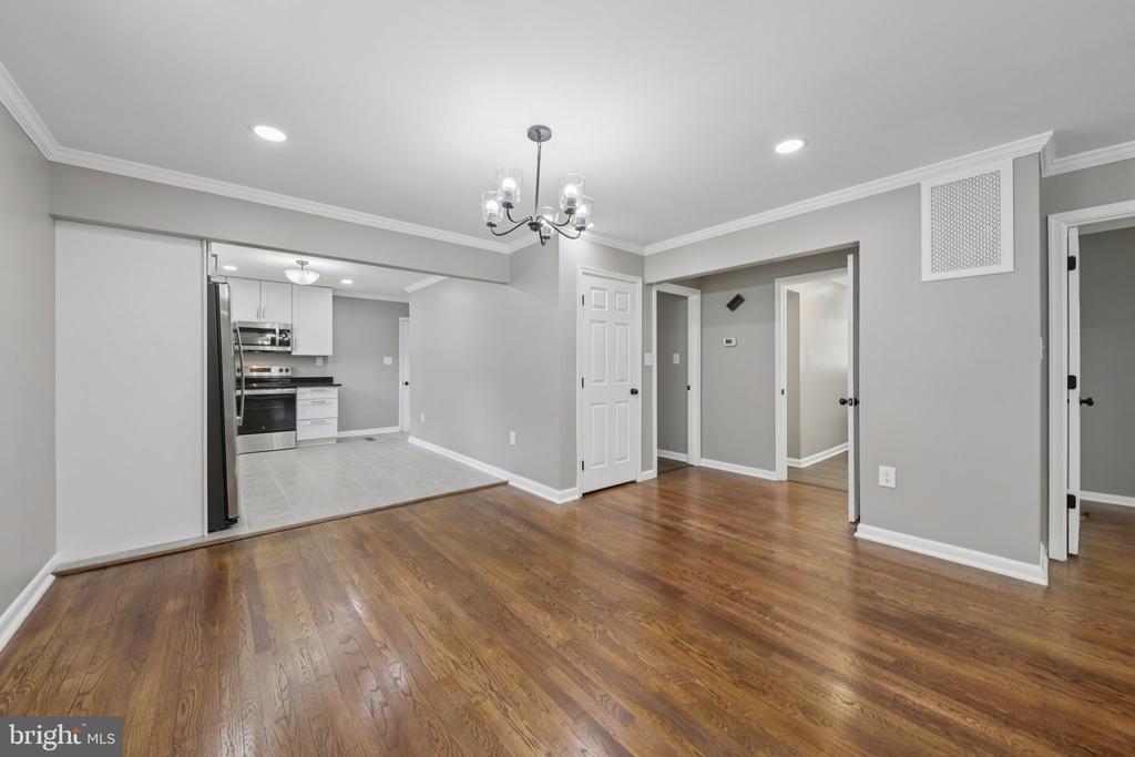 1257 WHITE OAK ROAD