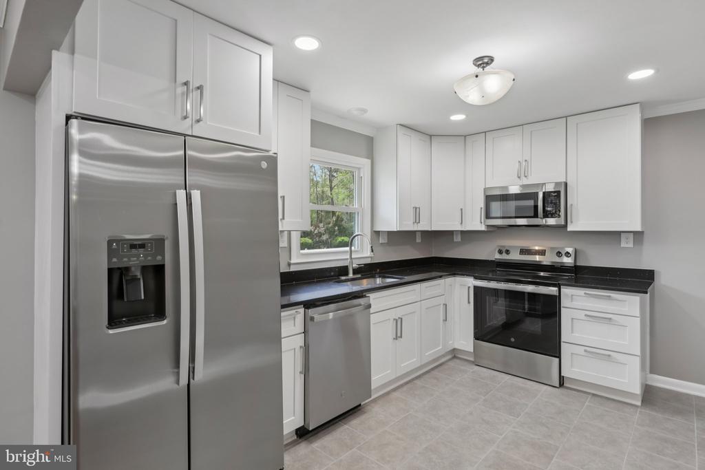 1257 WHITE OAK ROAD