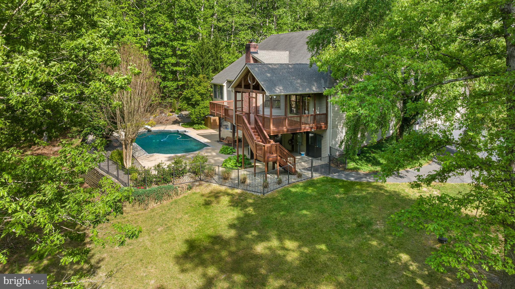 136 HOLLY BERRY ROAD