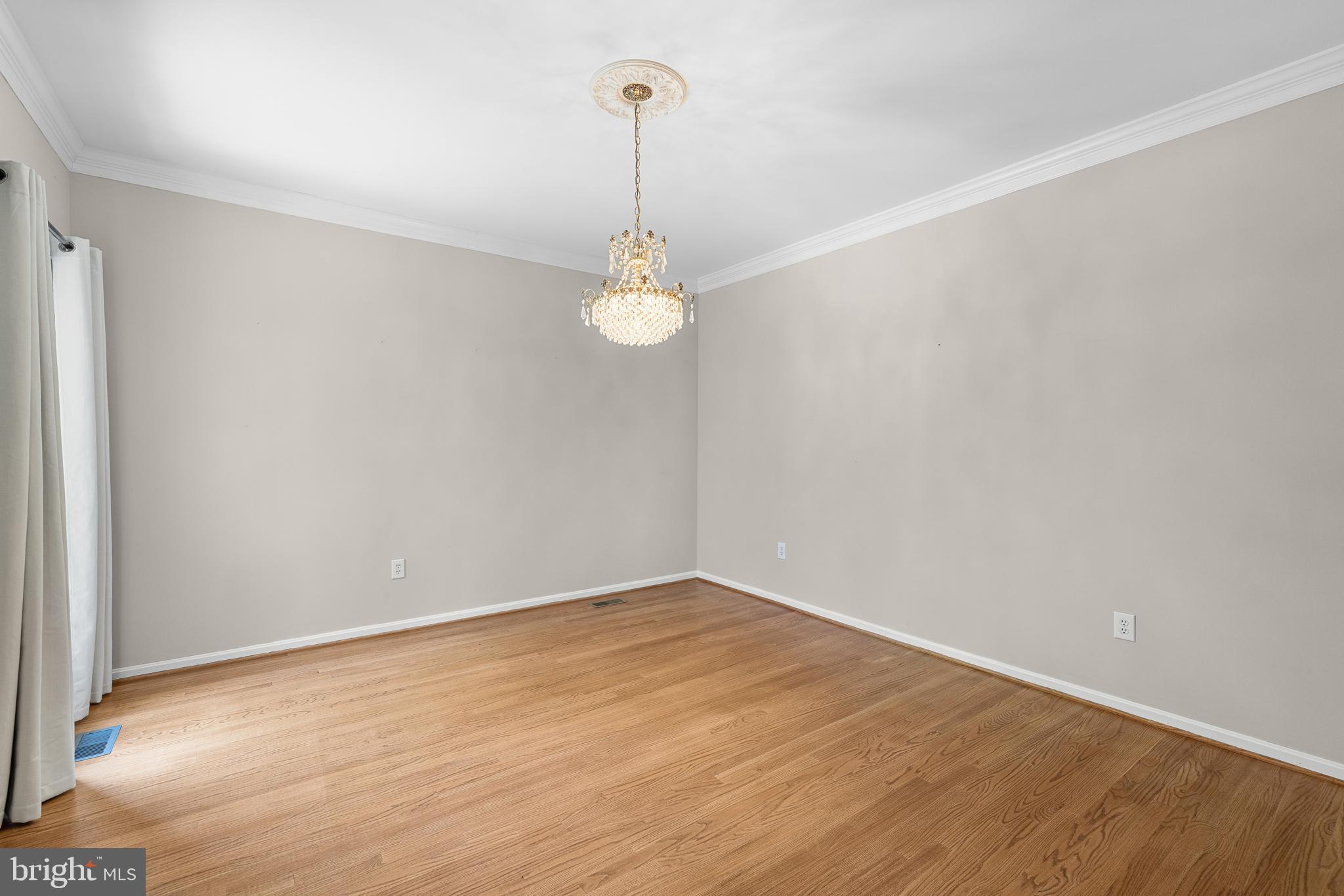 136 HOLLY BERRY ROAD
