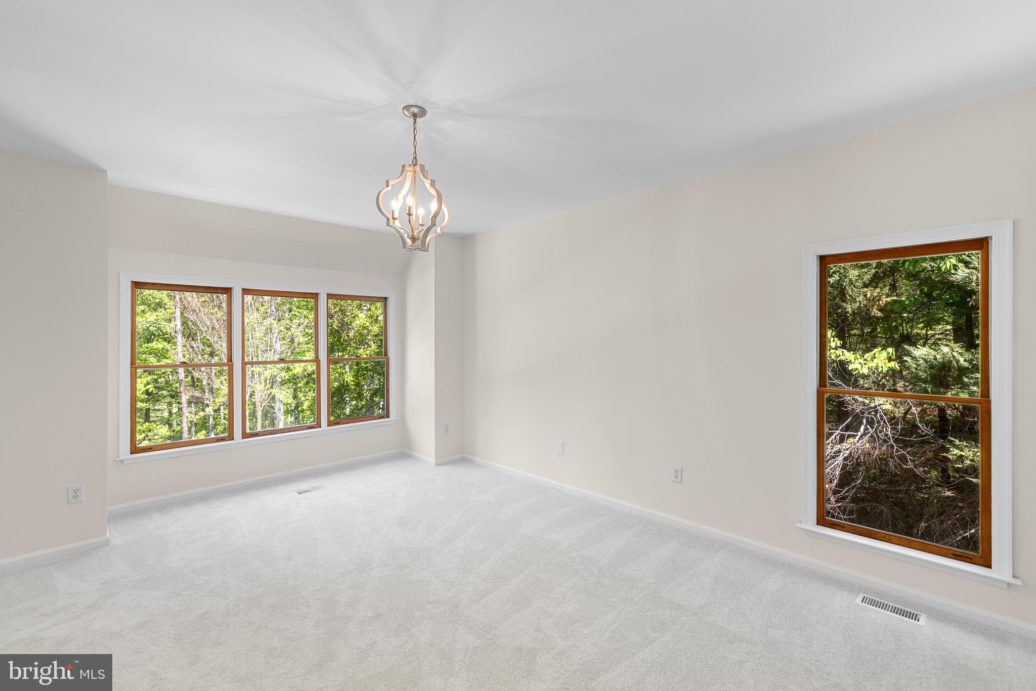 136 HOLLY BERRY ROAD