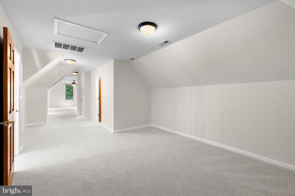 136 HOLLY BERRY ROAD