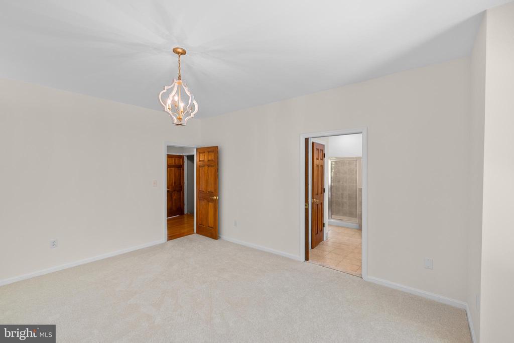 136 HOLLY BERRY ROAD
