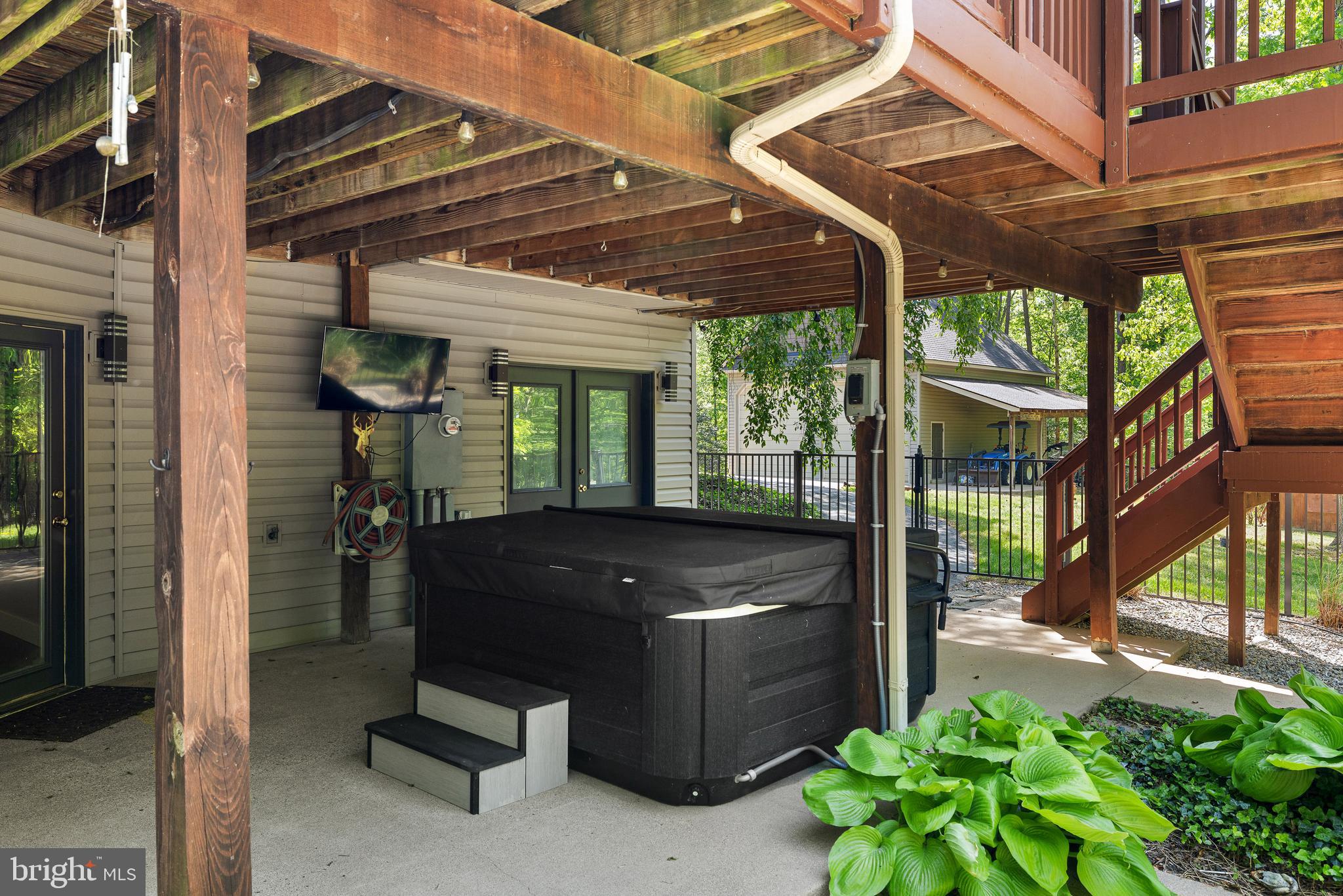 136 HOLLY BERRY ROAD