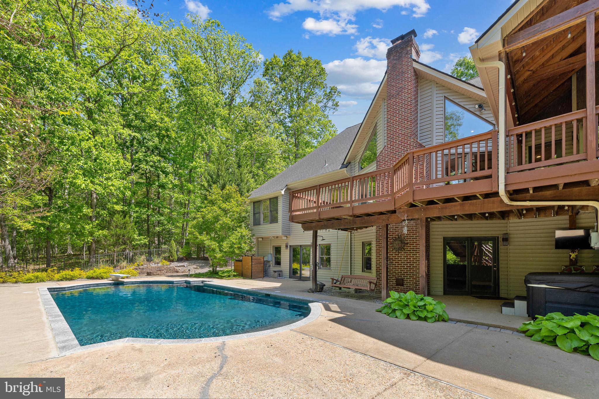 136 HOLLY BERRY ROAD
