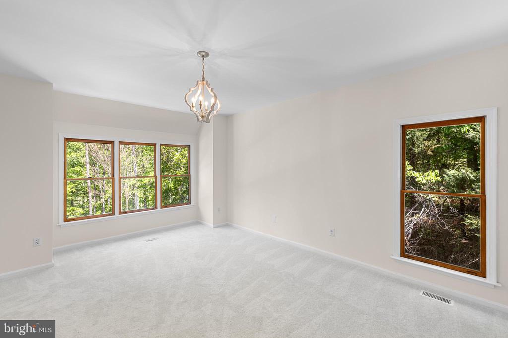 136 HOLLY BERRY ROAD