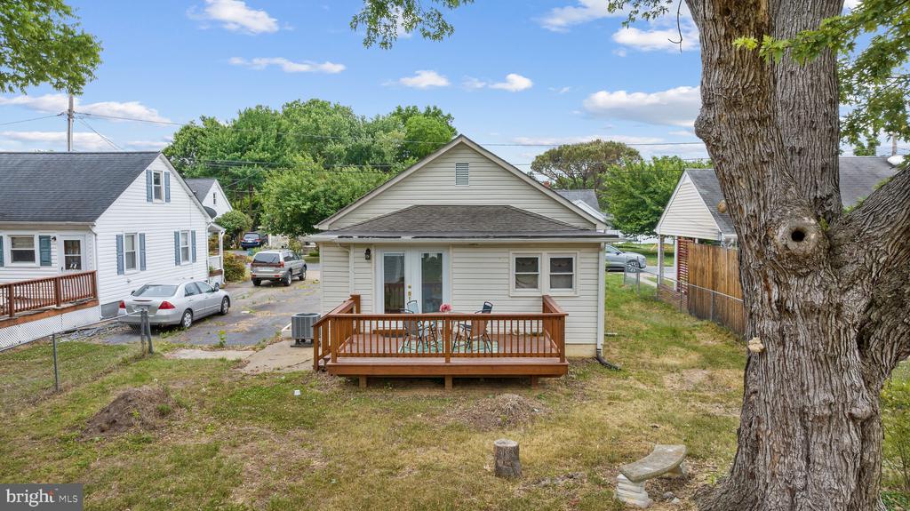 205 E CHATHAM STREET