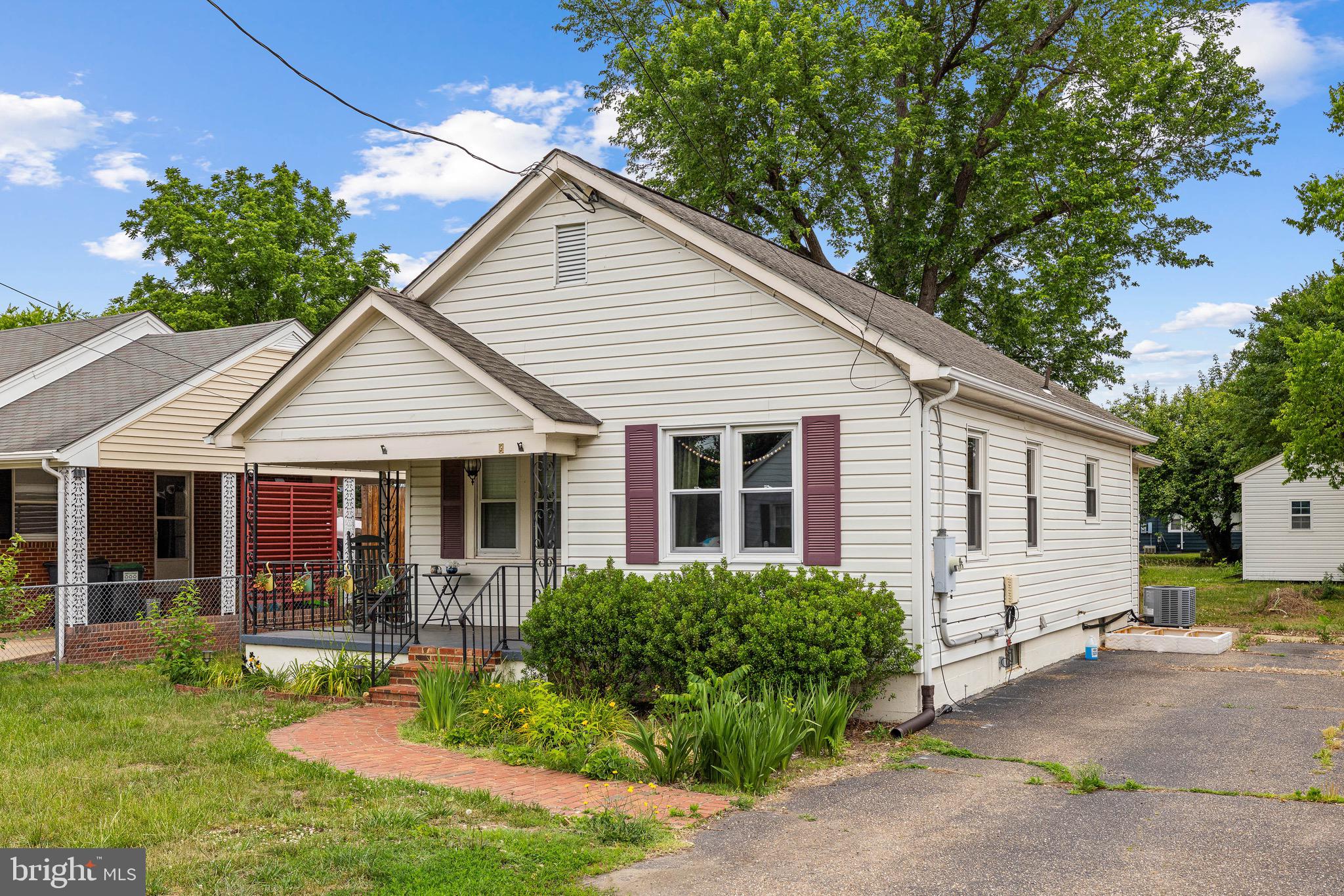 205 E CHATHAM STREET