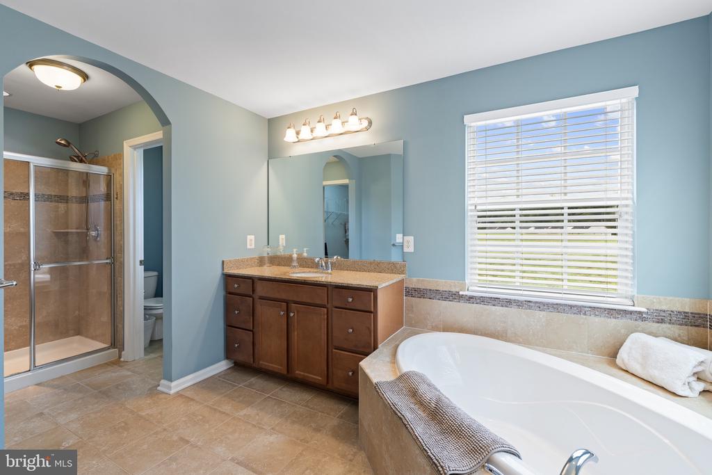 10 RYE CREEK DRIVE
