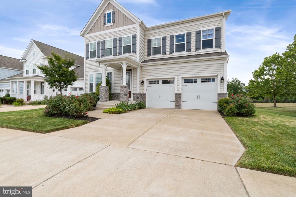 995 ASPEN ROAD