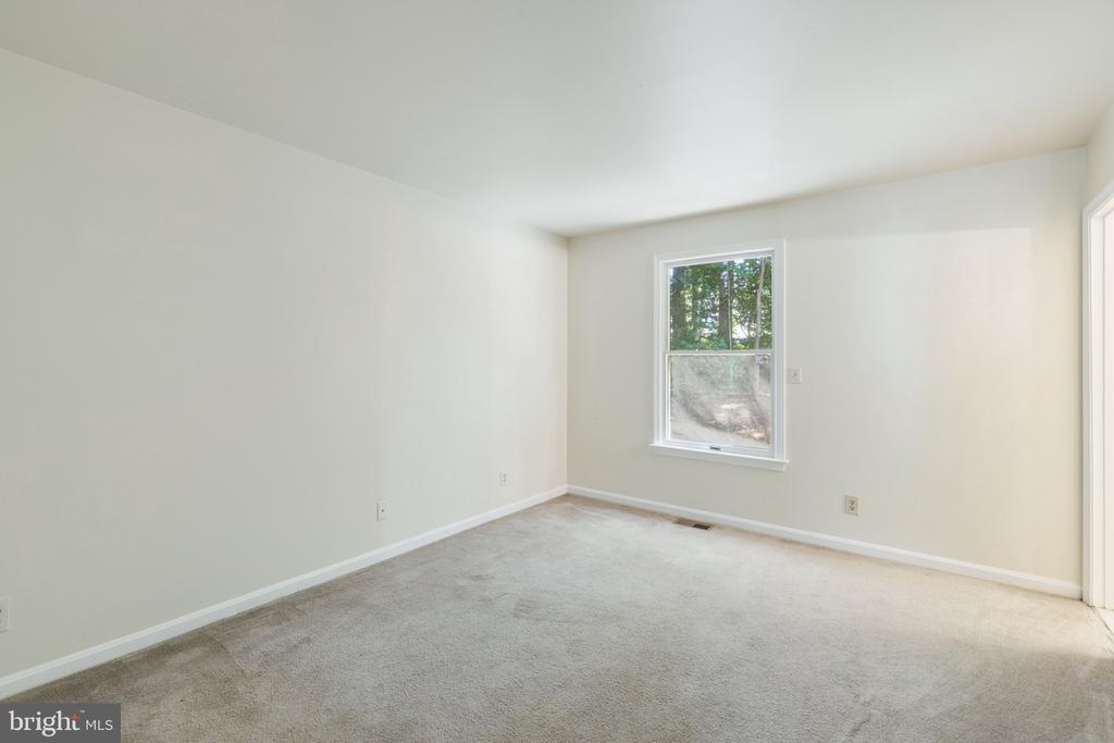 14 GLENDALE DRIVE