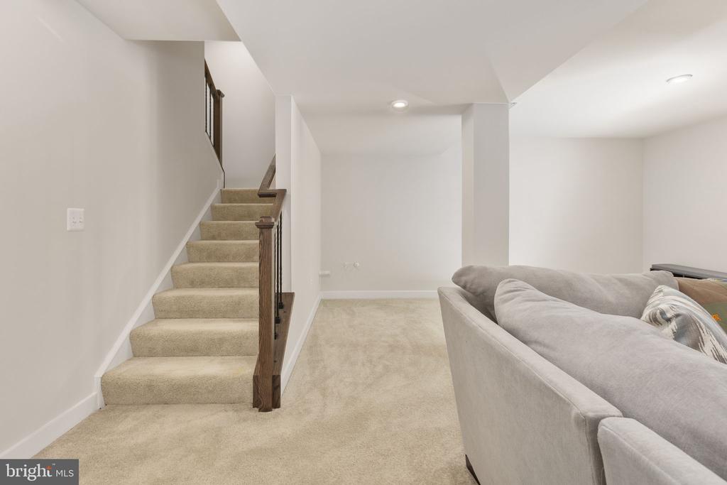 409 VANDEGRIFT ROAD