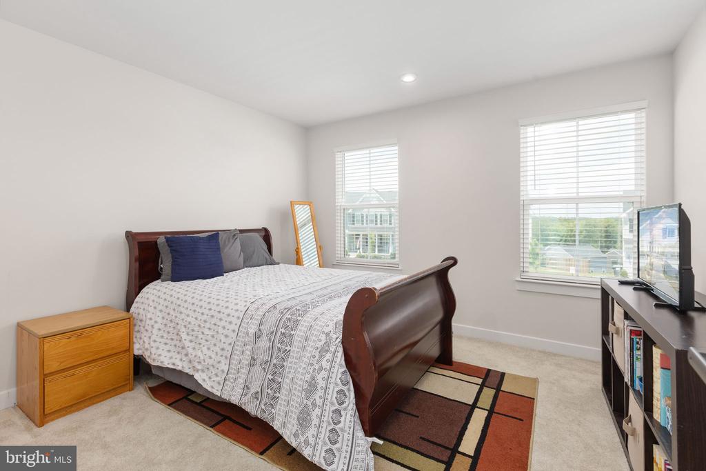409 VANDEGRIFT ROAD