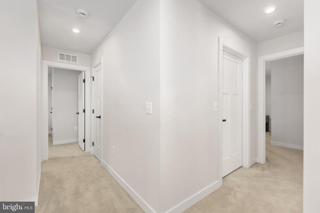 409 VANDEGRIFT ROAD