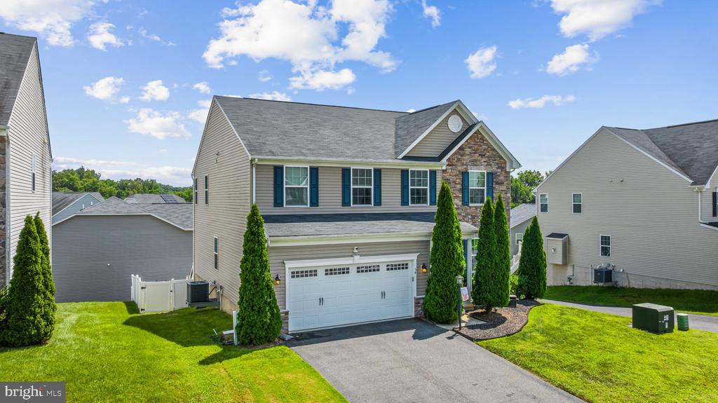 54 BAYSIDE DRIVE