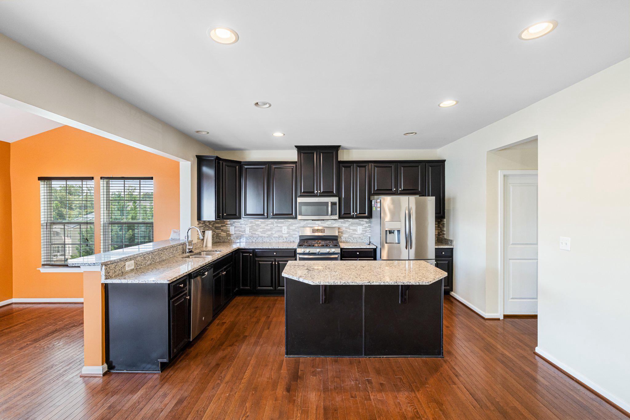 54 BAYSIDE DRIVE