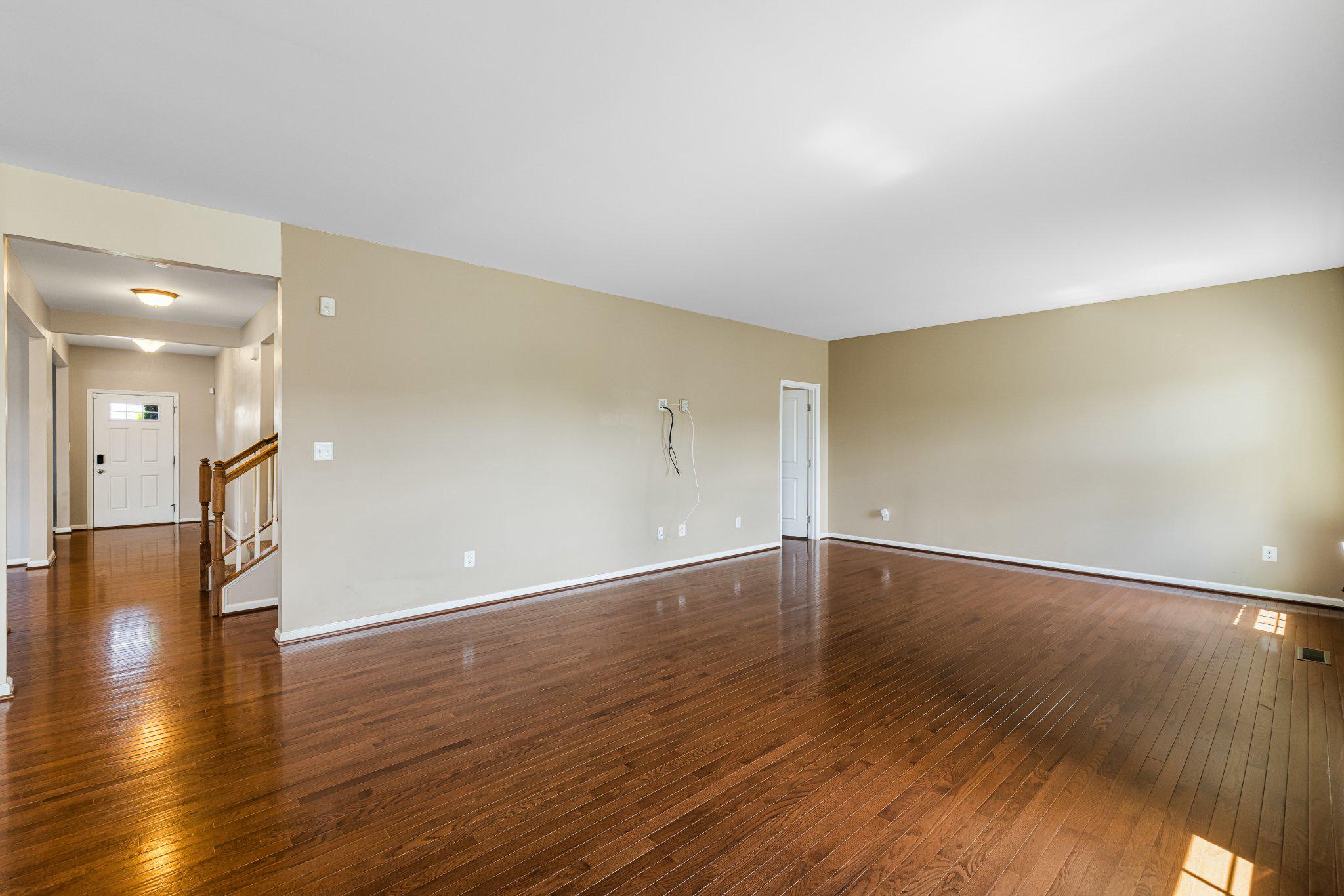 54 BAYSIDE DRIVE