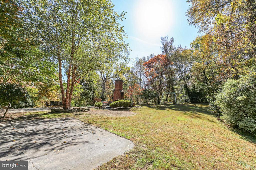 48 OLD CREEKSIDE ROAD