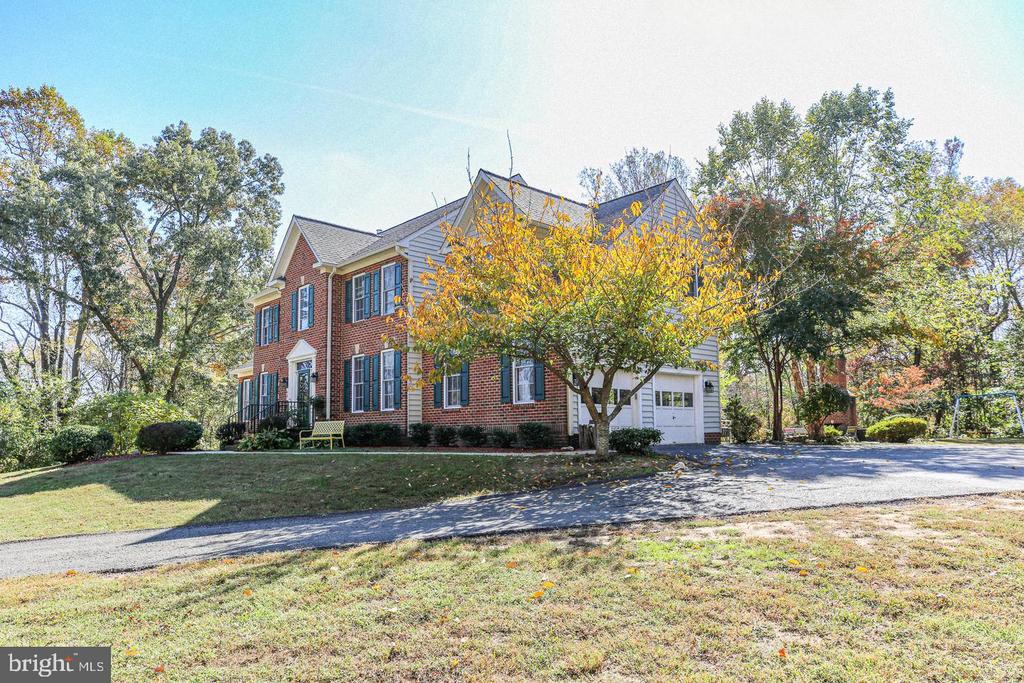 48 OLD CREEKSIDE ROAD