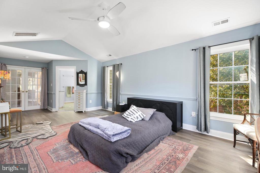 48 OLD CREEKSIDE ROAD