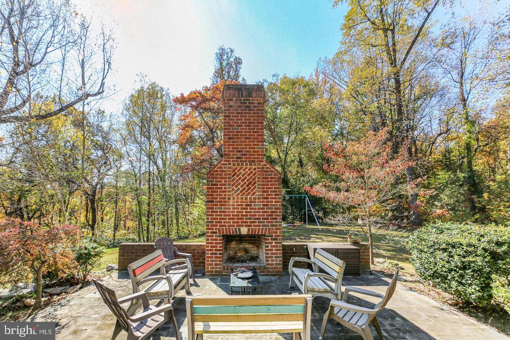 48 OLD CREEKSIDE ROAD