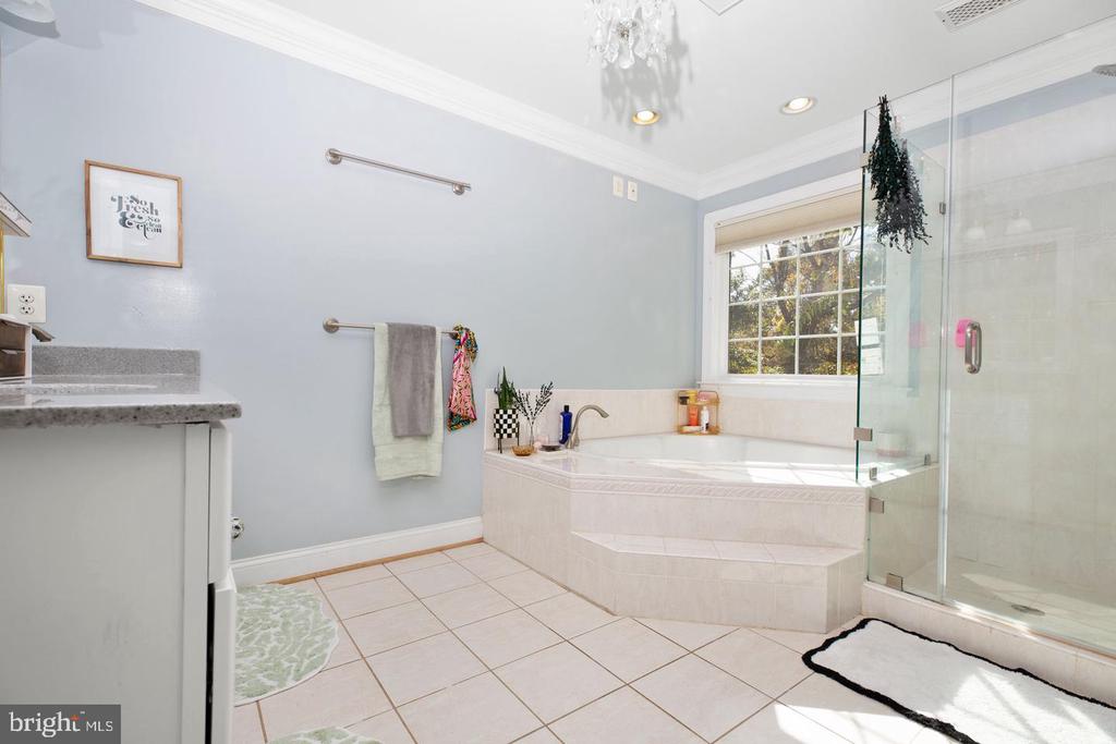 48 OLD CREEKSIDE ROAD
