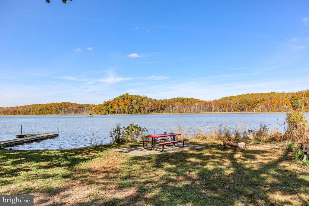 48 OLD CREEKSIDE ROAD
