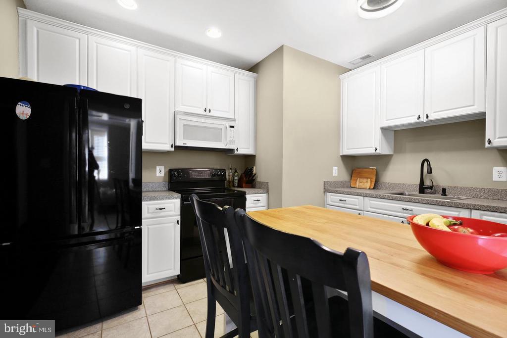 48 OLD CREEKSIDE ROAD