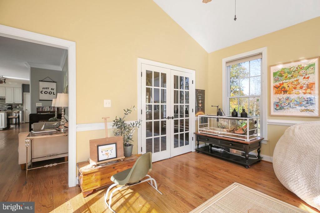 48 OLD CREEKSIDE ROAD