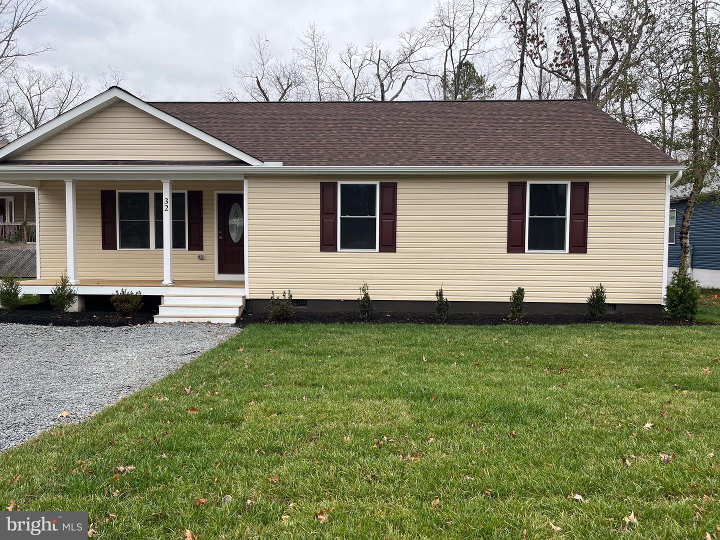 32 Placid Rd