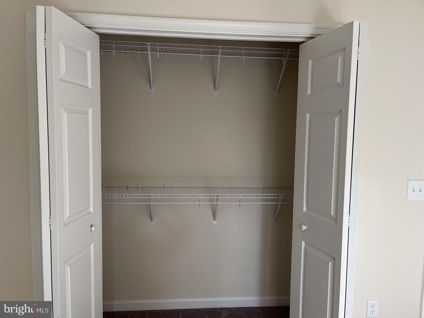 32 Placid Rd