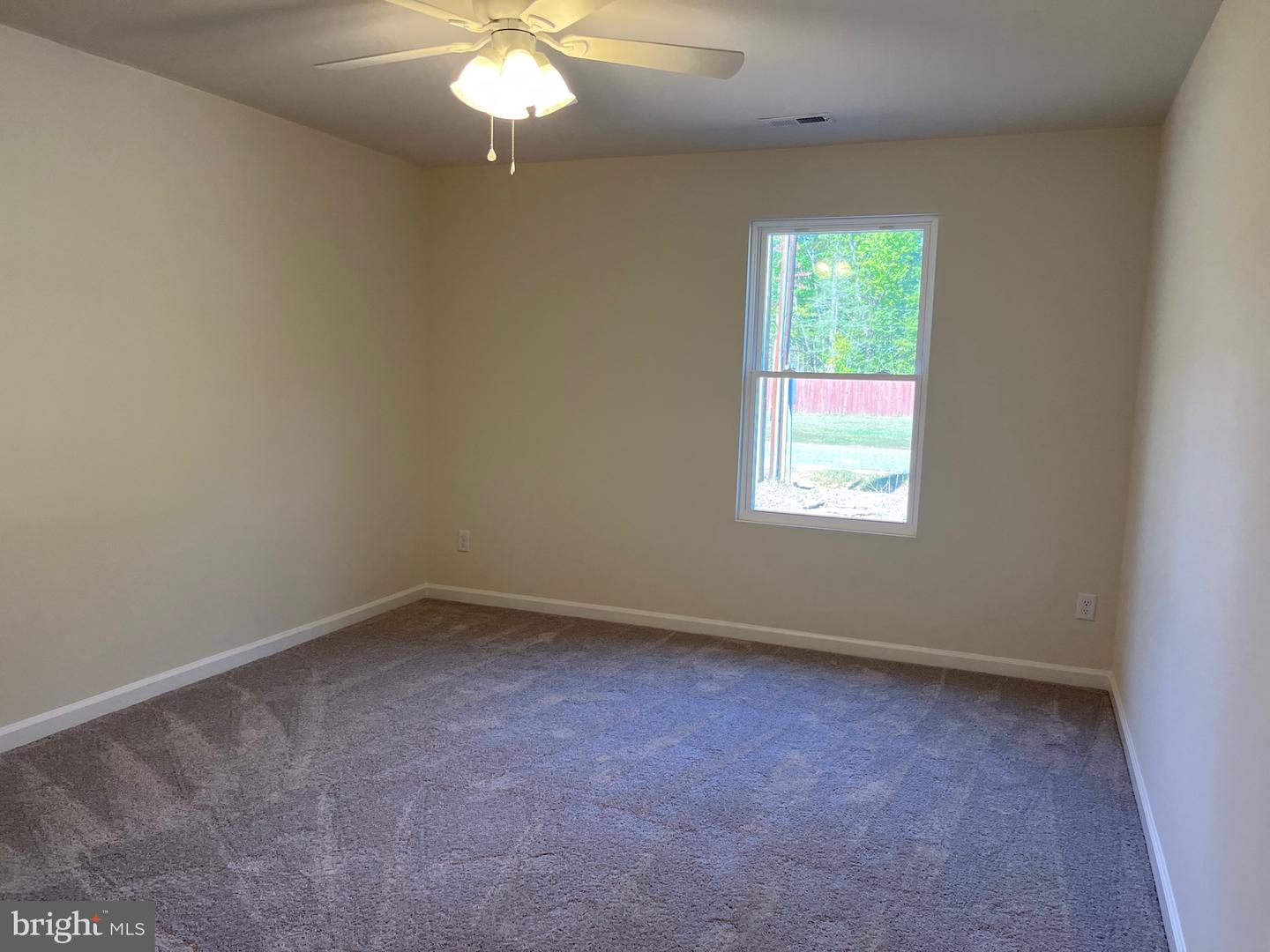 32 Placid Rd