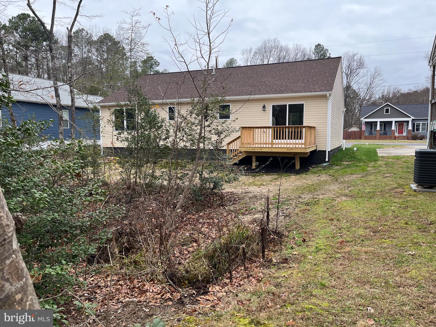 32 Placid Rd