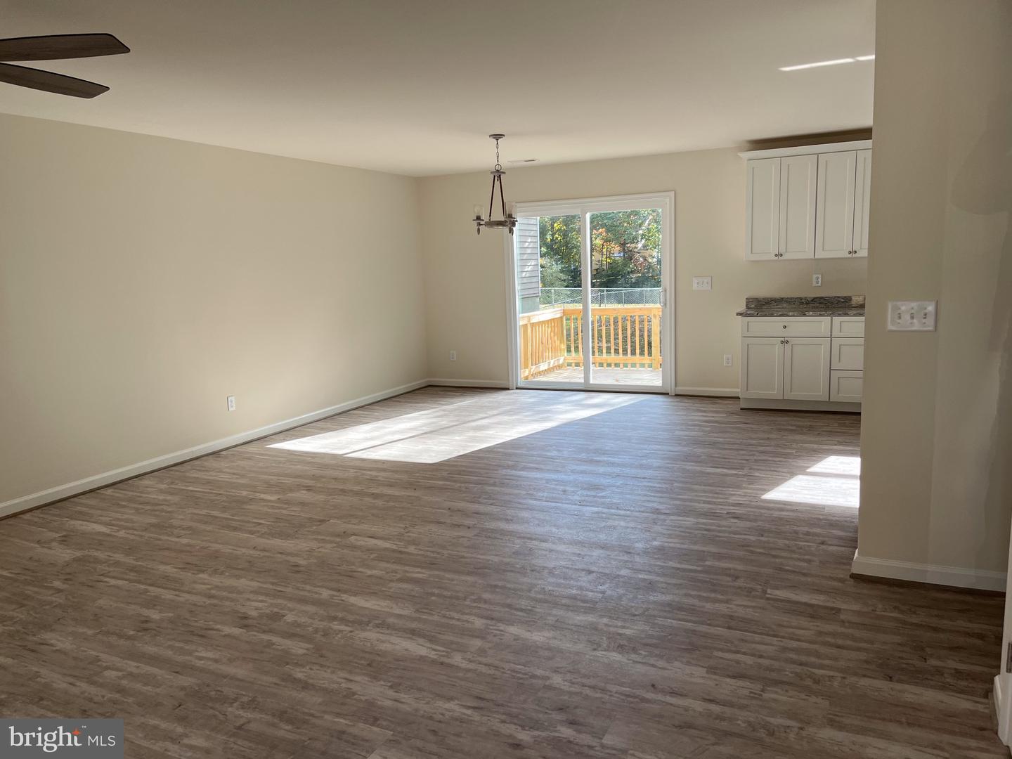 32 Placid Rd