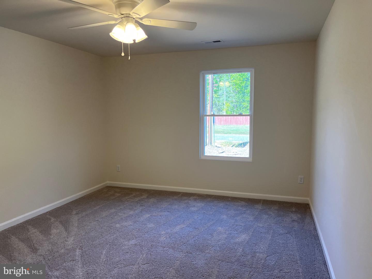 32 Placid Rd