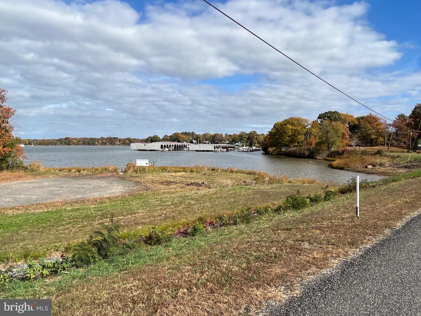 32 Placid Rd