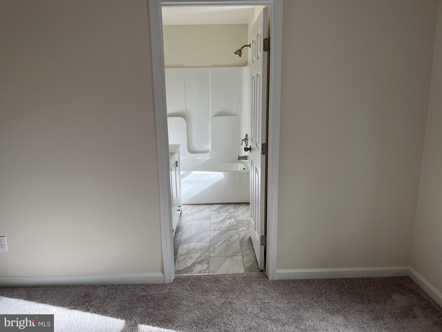 32 Placid Rd