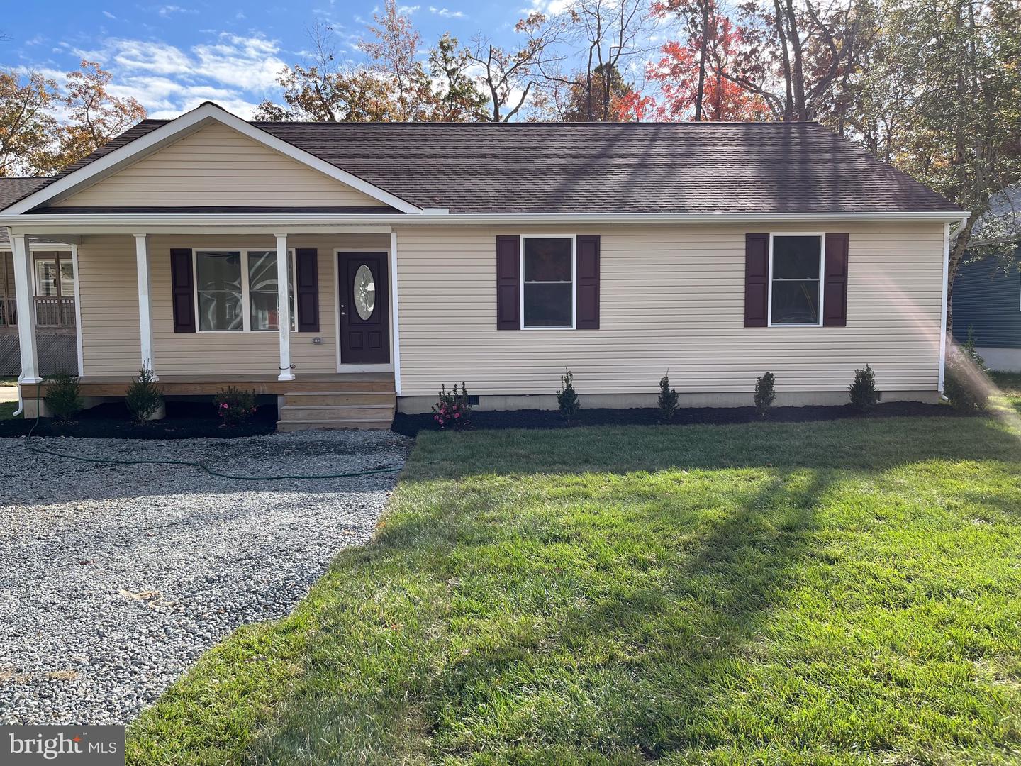 32 Placid Rd