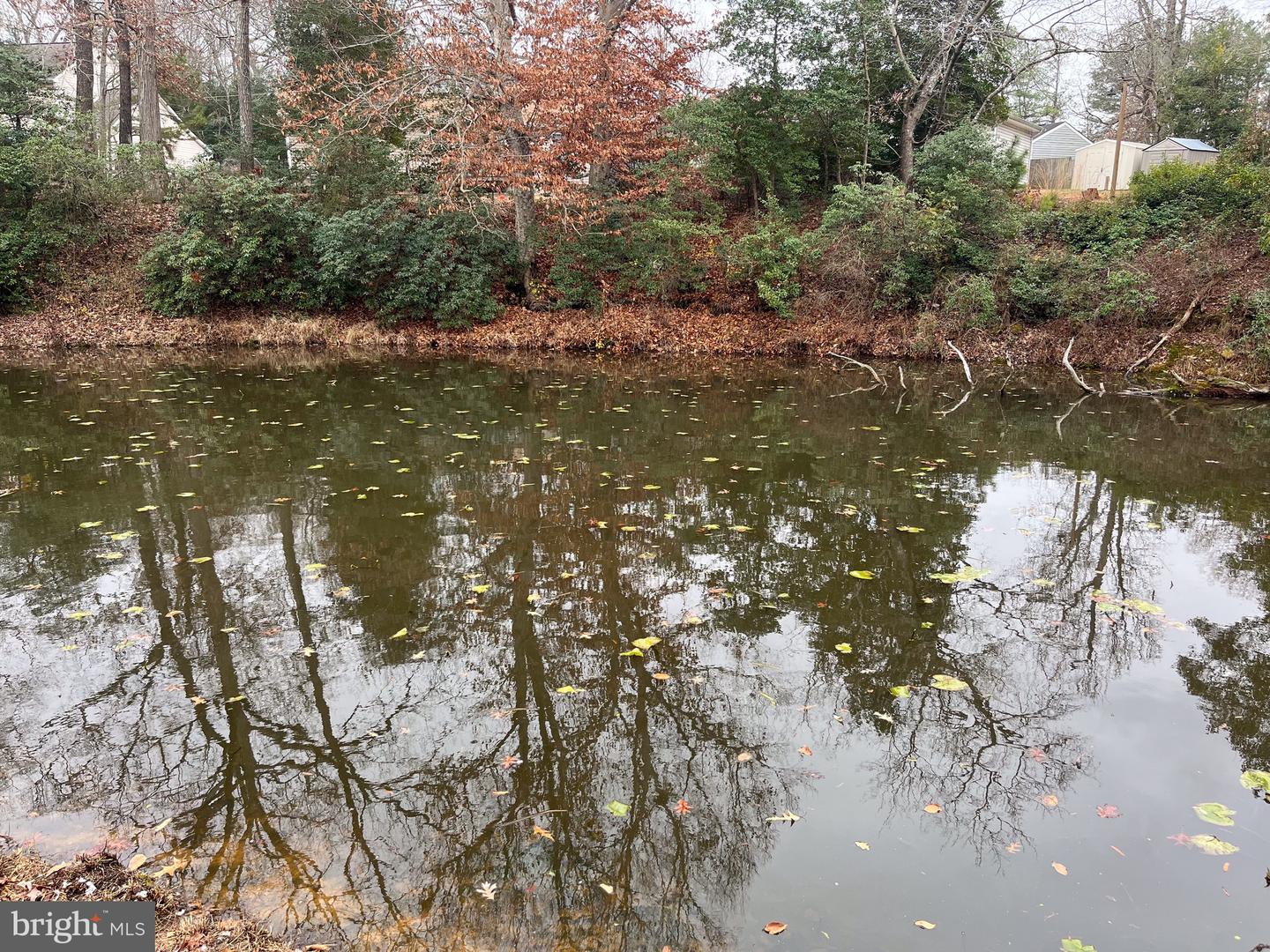 32 Placid Rd