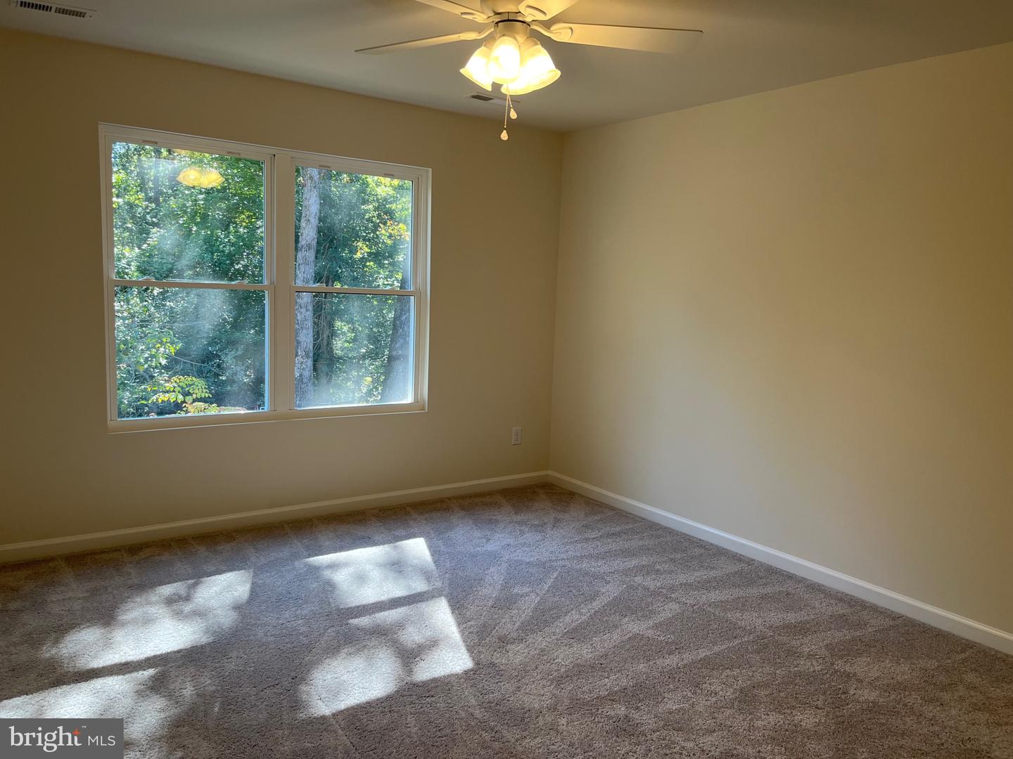 32 Placid Rd