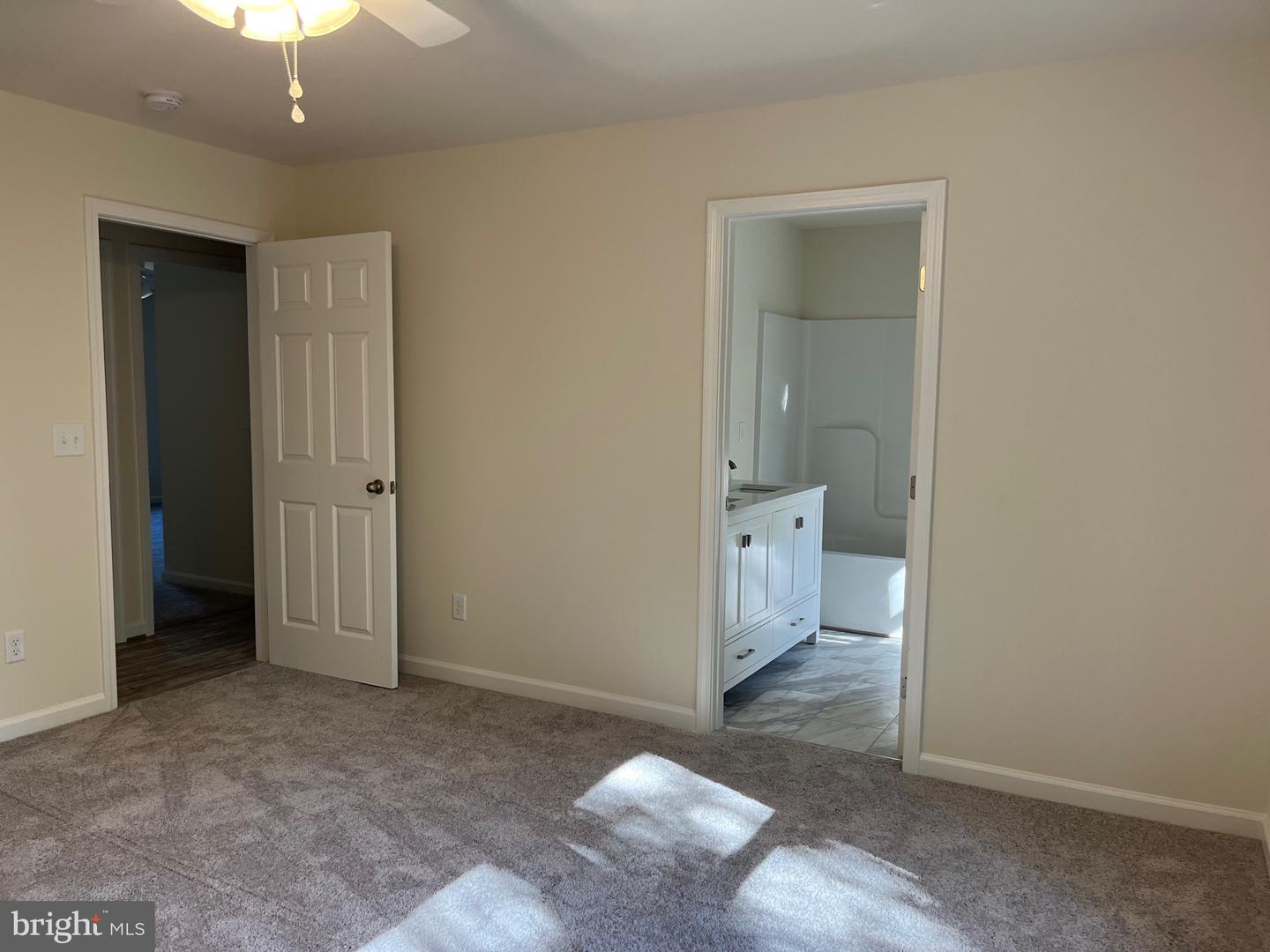 32 Placid Rd