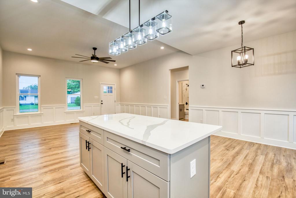 253 SHIRLEY LANE