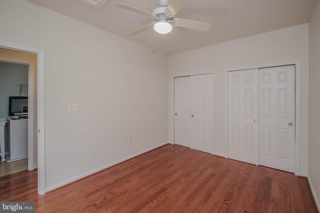 1421 PICKETT COURT