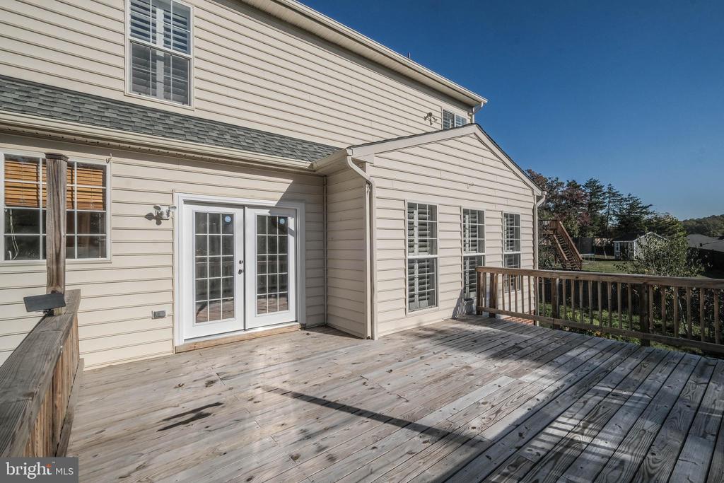 1421 PICKETT COURT