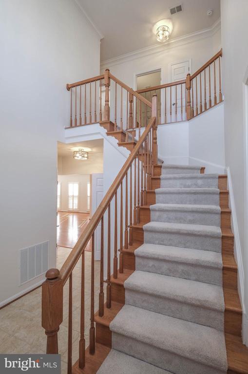 1421 PICKETT COURT