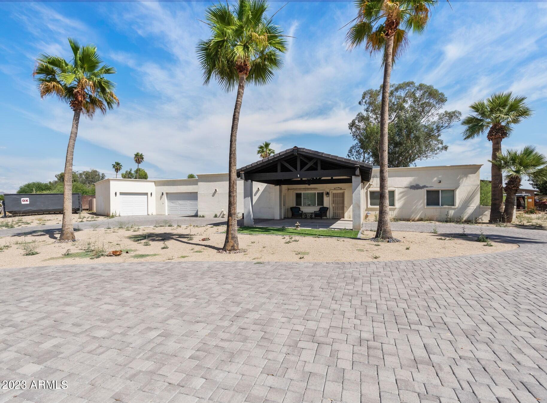 6401 E LARKSPUR Drive