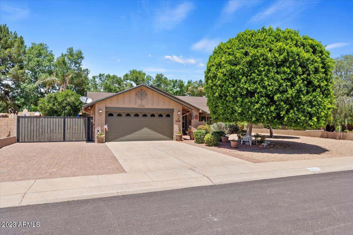 2944 W SANDRA Terrace