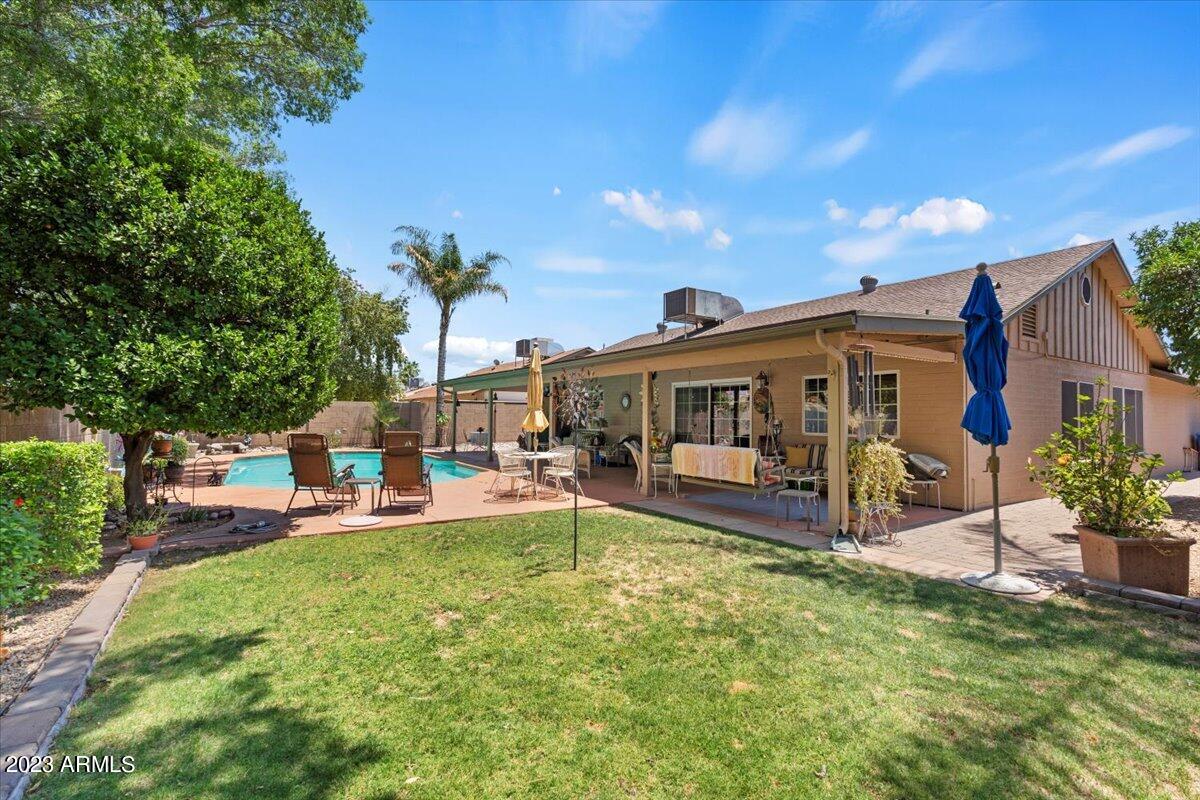 2944 W SANDRA Terrace