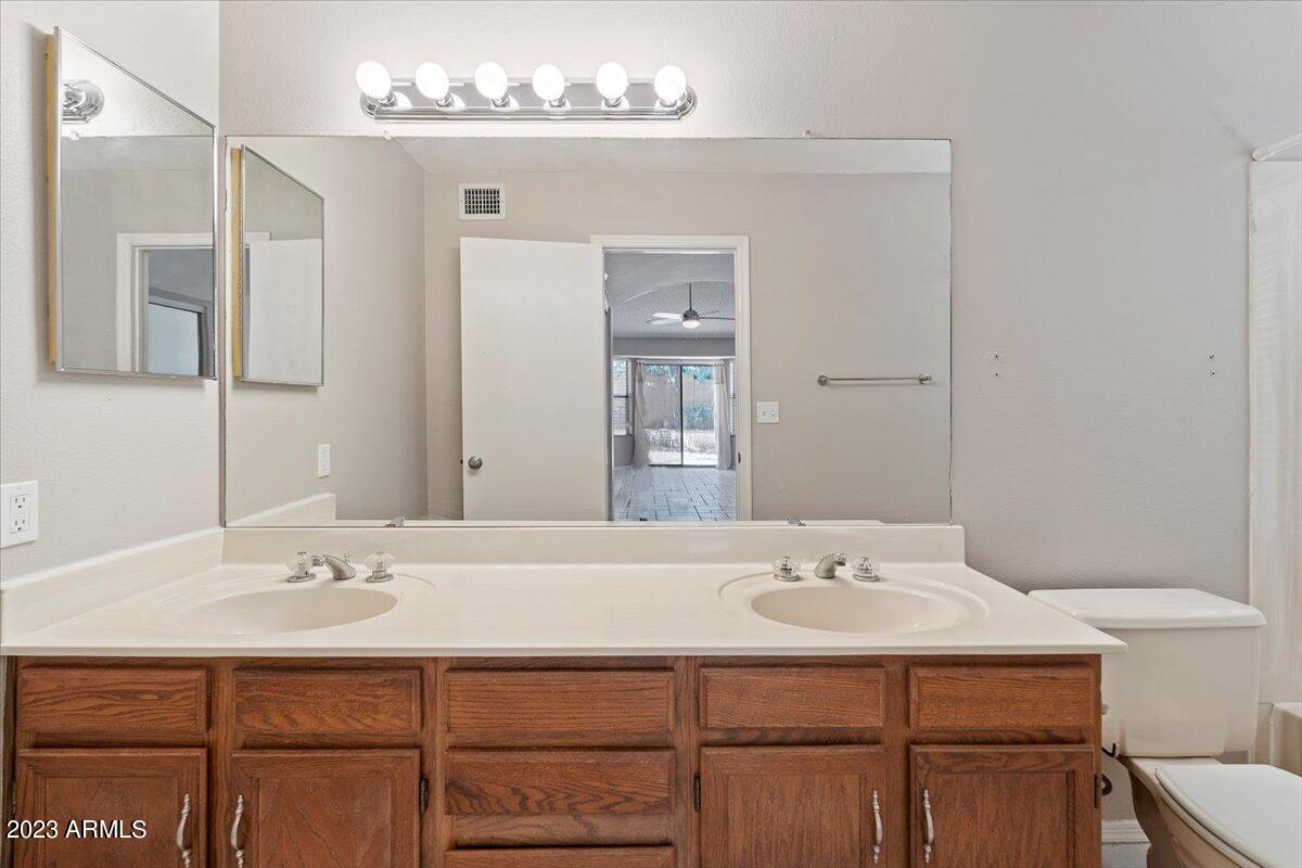 3816 E TIERRA BUENA Lane